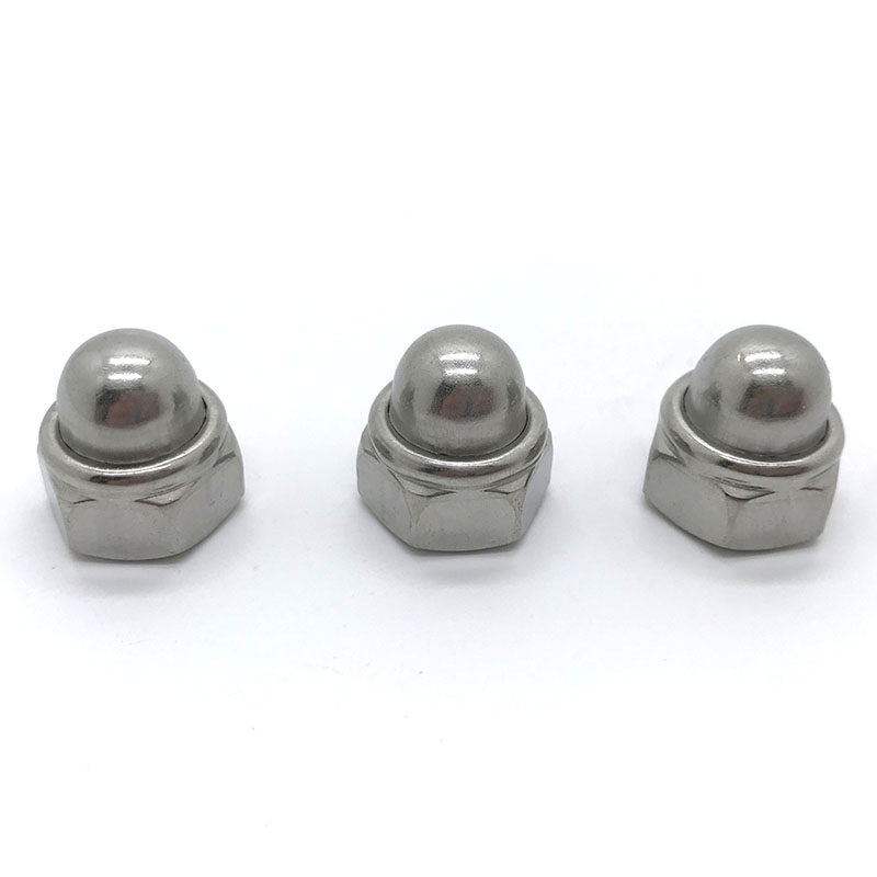 DIN986 nueces de tapa abovedada autogolpeada